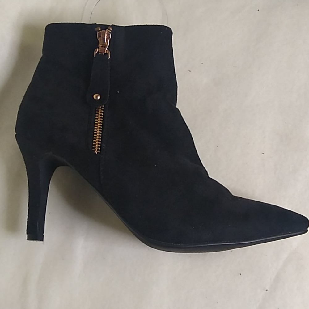 Sergio Bari Pointy Toe Suede Bootie